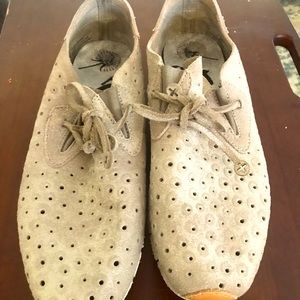 Women’s OTBT shoes